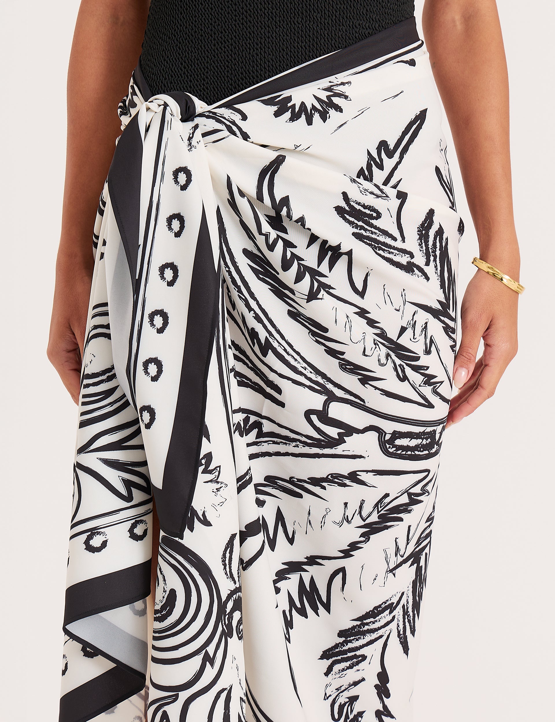 Black And White Palm Print Satin Sarong